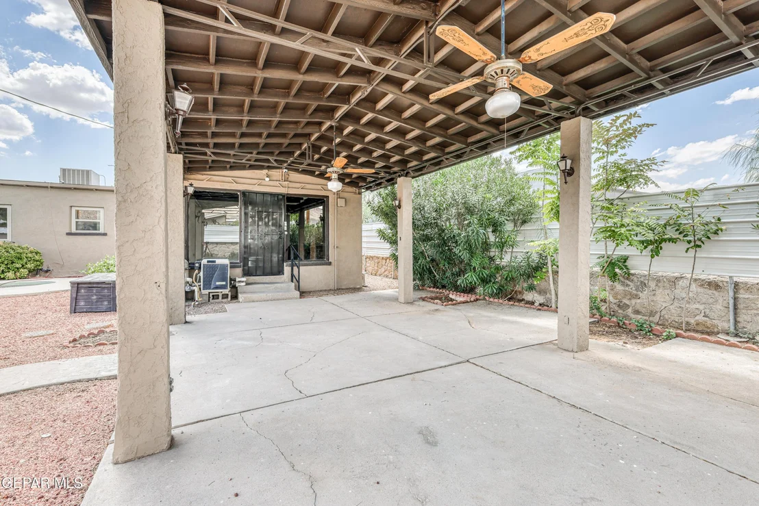 Photo of 825 Galloway Drive