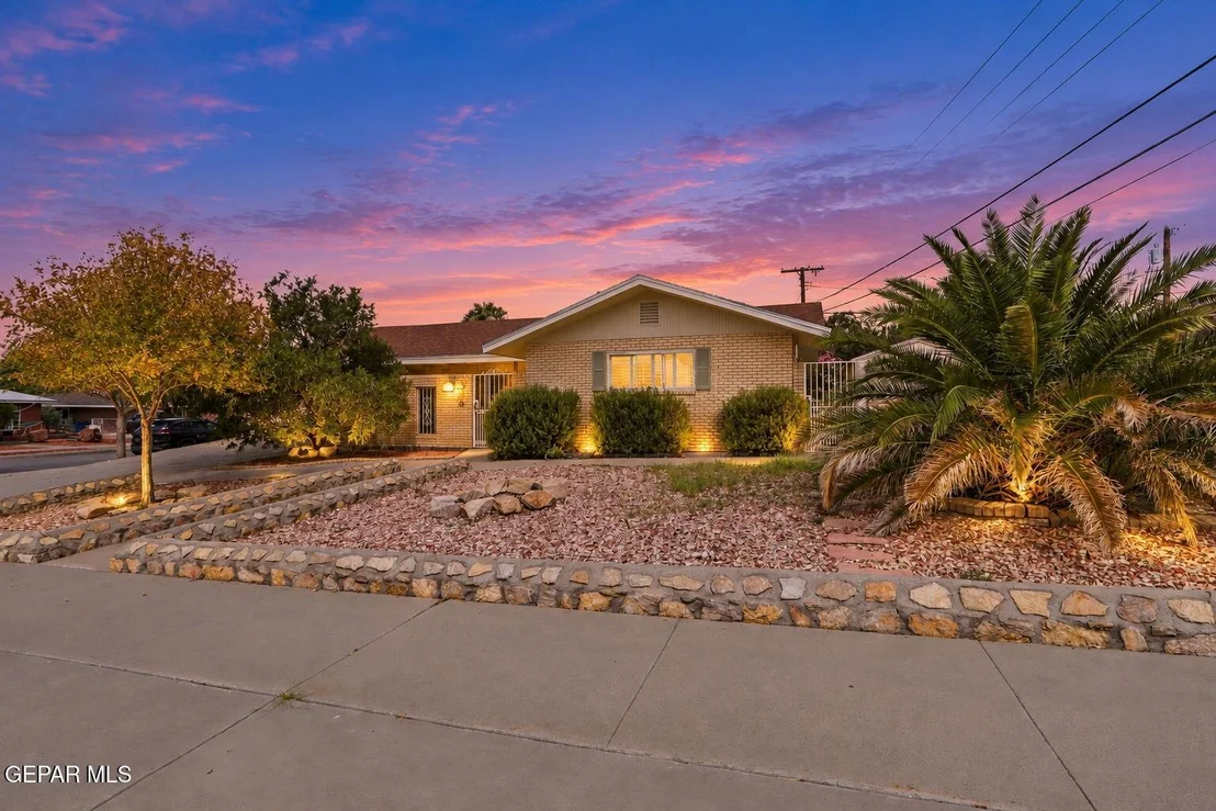 Photo of 436 DE LEON Drive