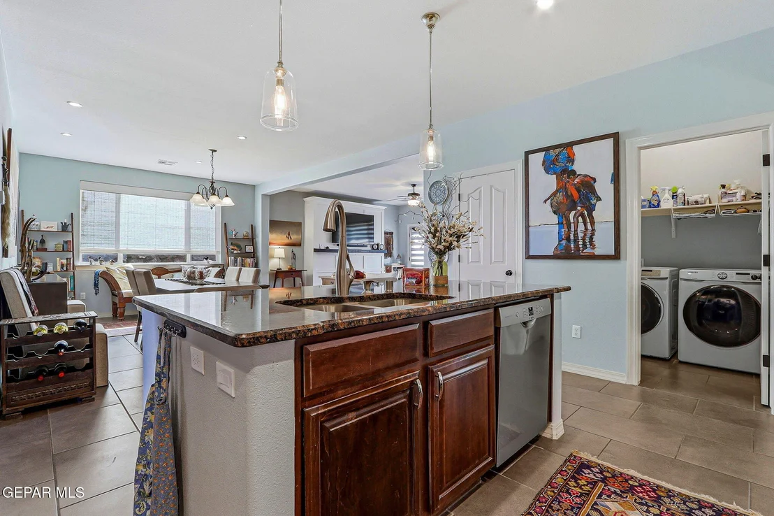 Photo of 7223 LONGSPUR Drive