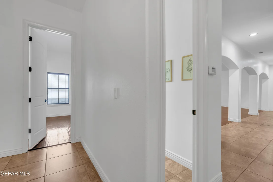 Photo of 5833 SUNDALE Road