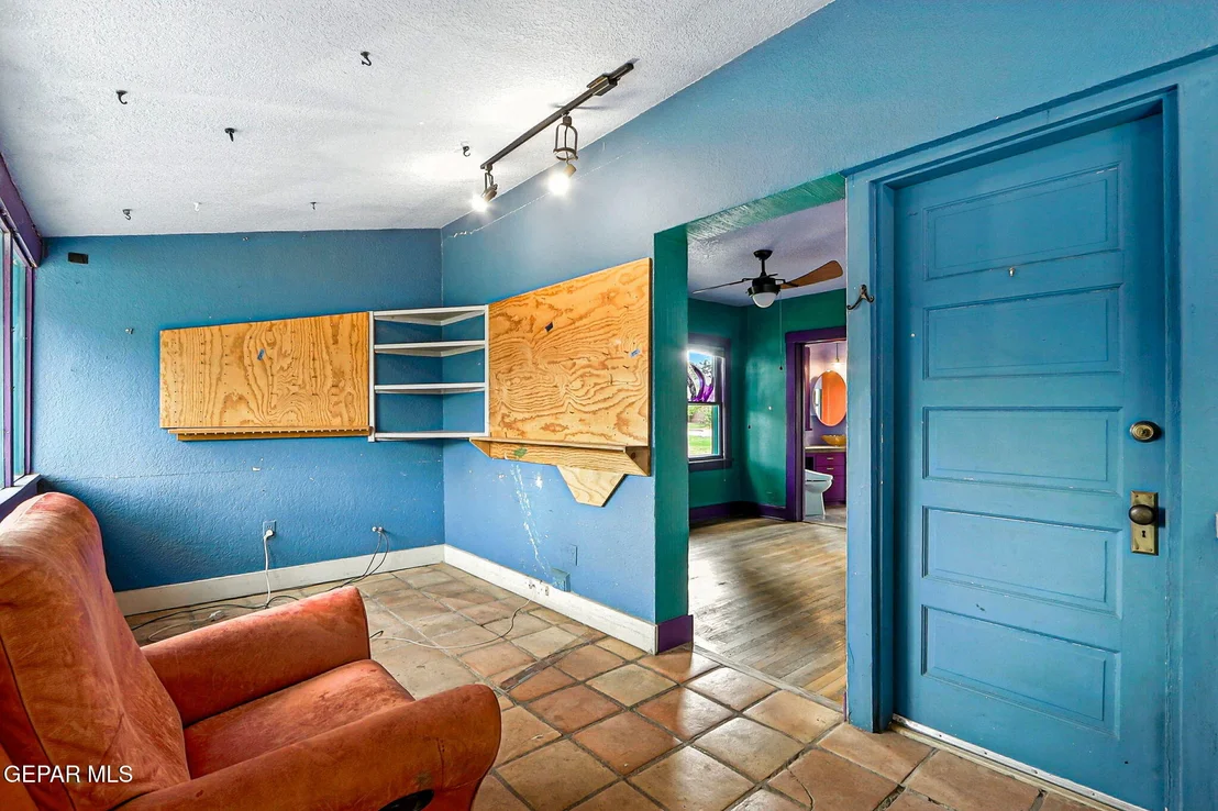 Photo of 511 E. Blanchard Avenue