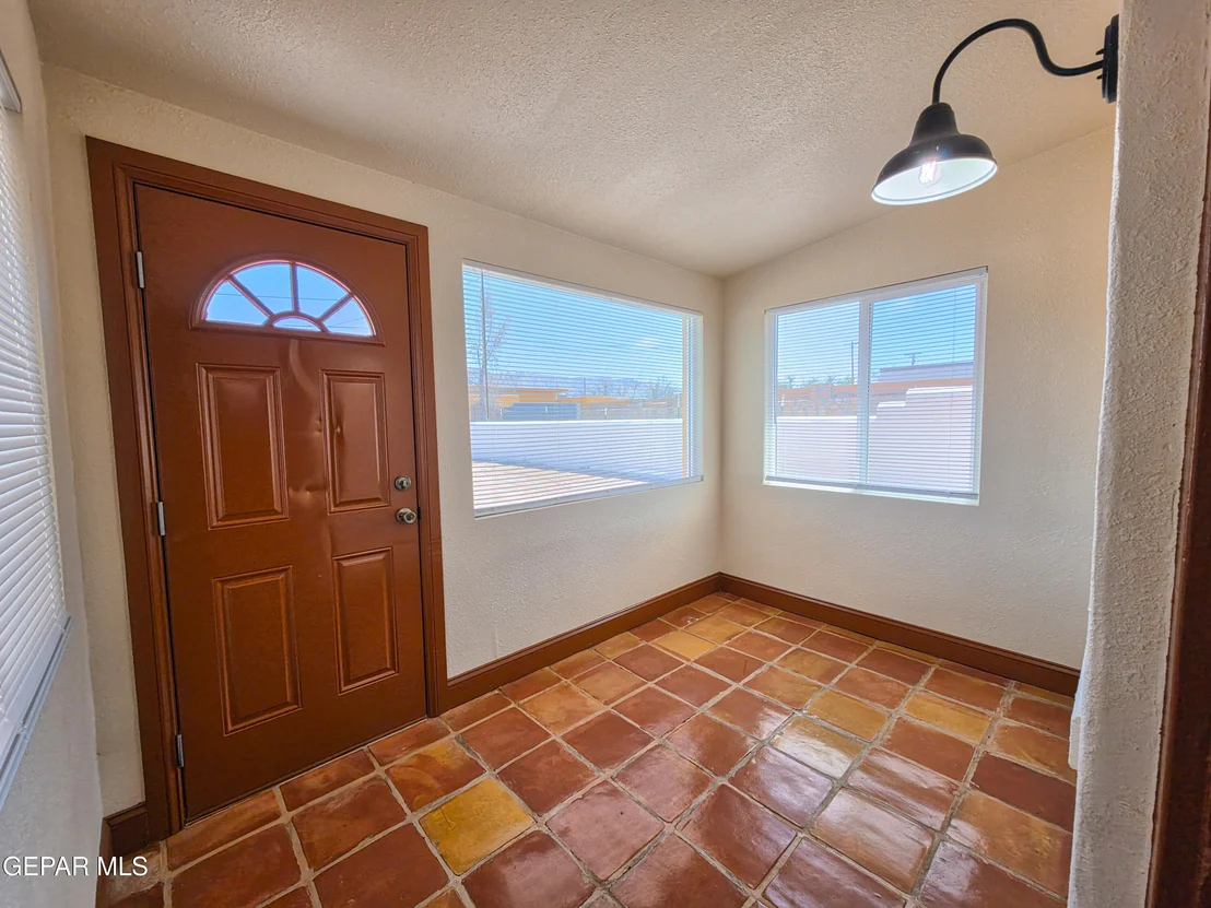 Photo of 4037 EMORY Road