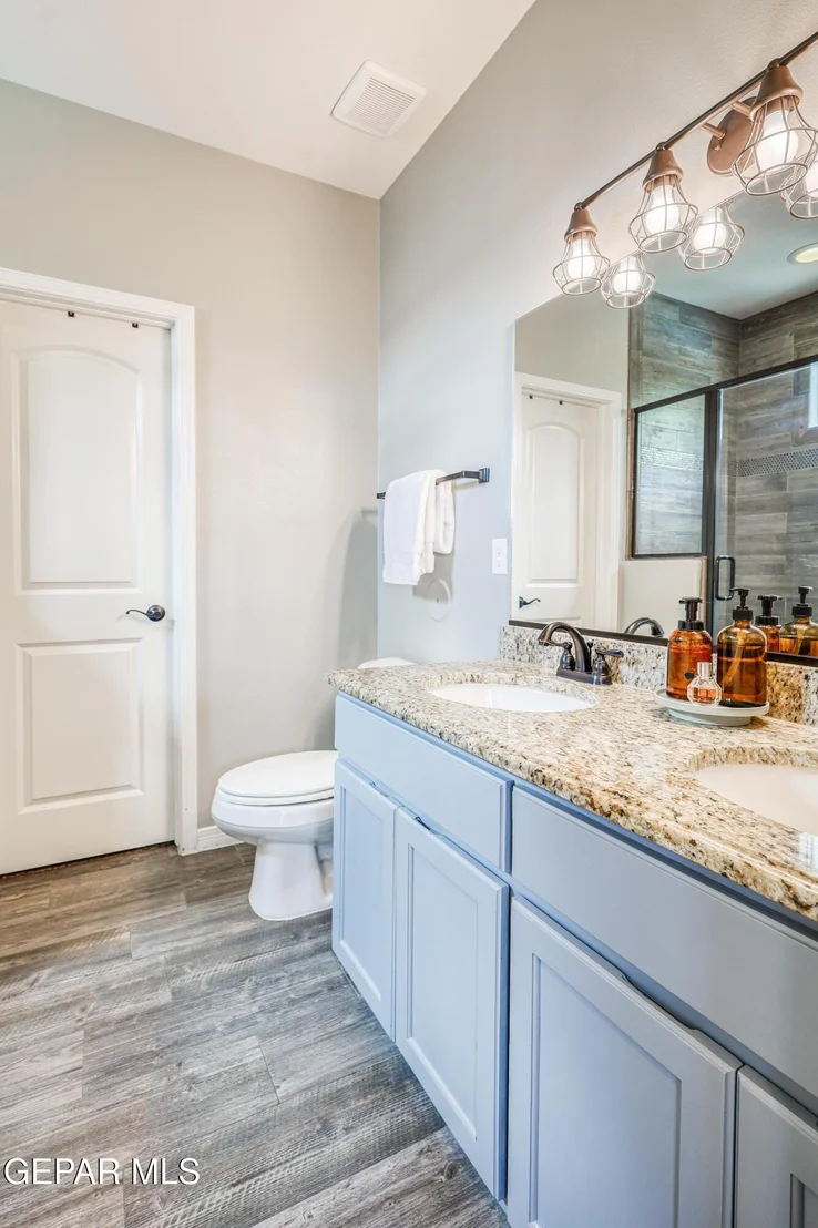 Photo of 2109 ROBERT DRENNAN Place