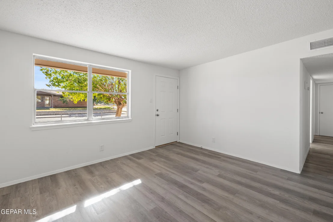 Photo of 200 ROMERIA Drive