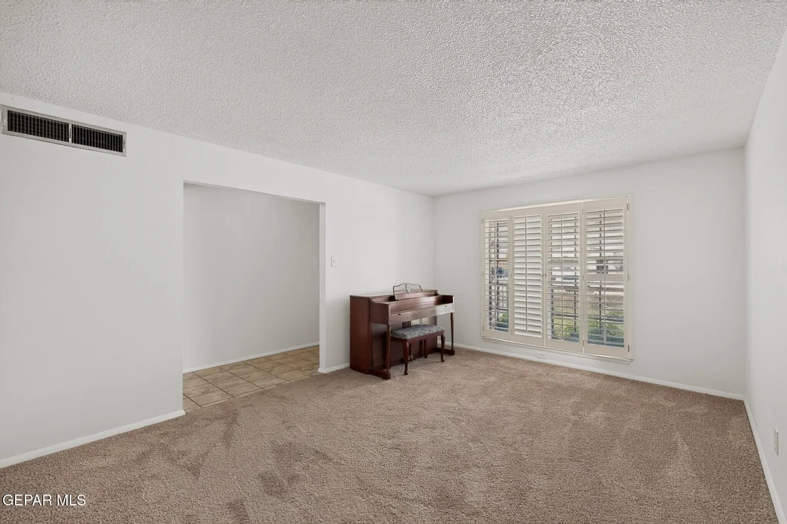 Photo of 6747 FIESTA Drive