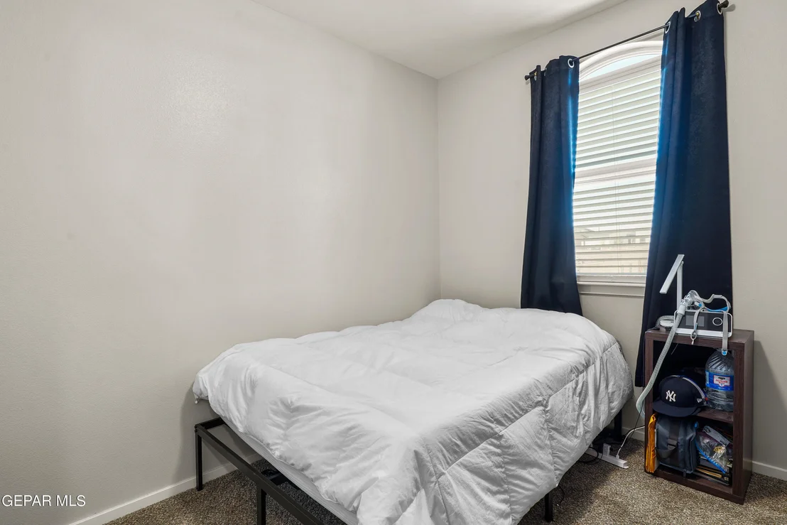 Photo of 13070 GRANTHAM Lane