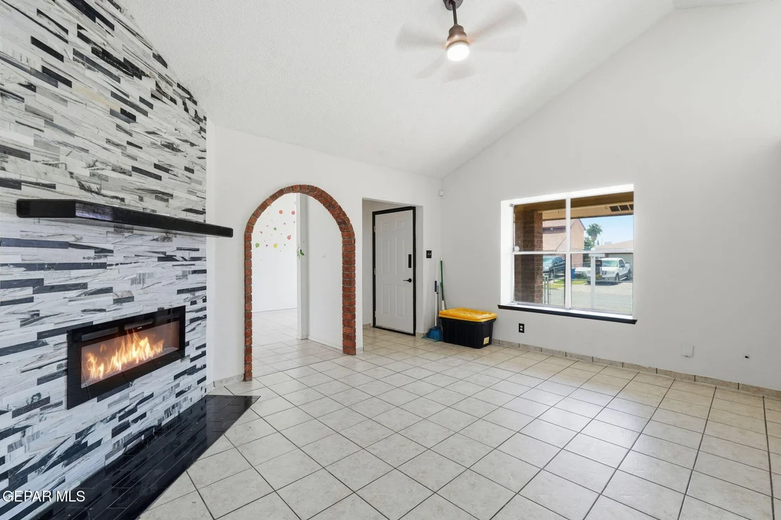 Photo of 10905 DIZZY DEAN Place