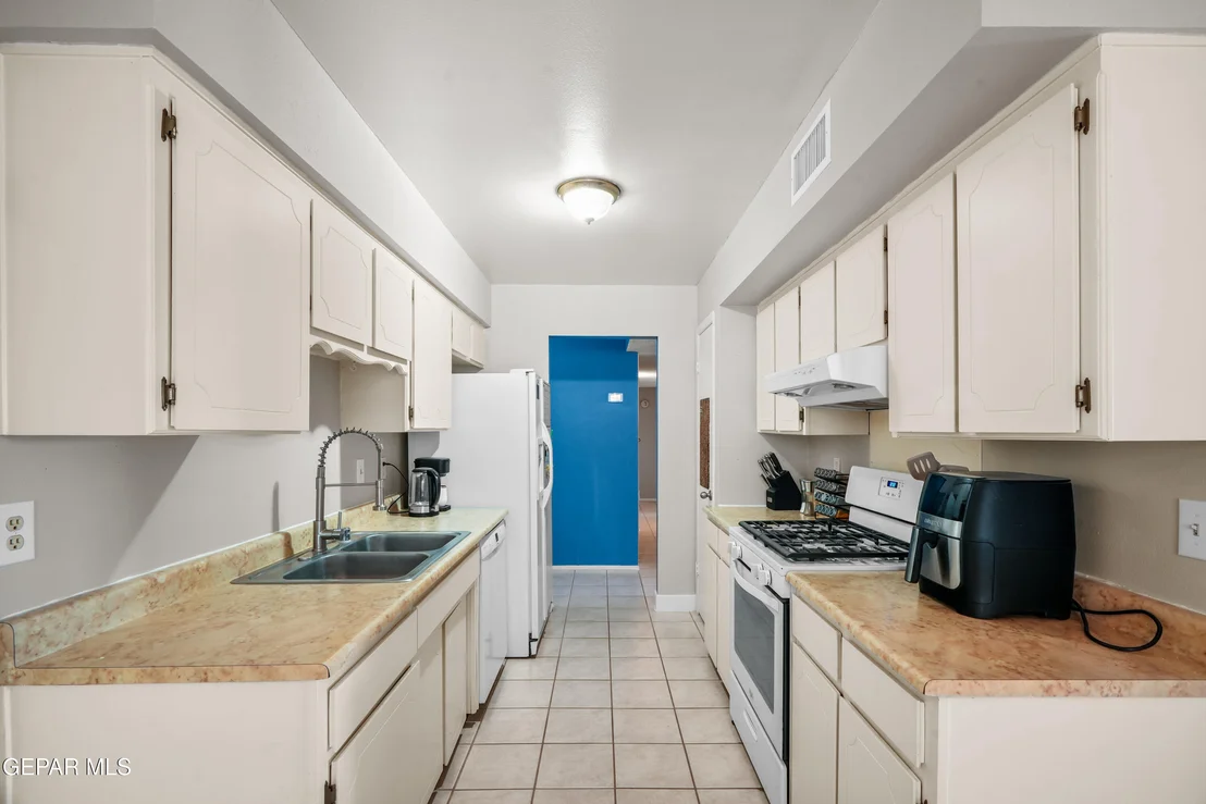 Photo of 5100 ROUND ROCK Drive