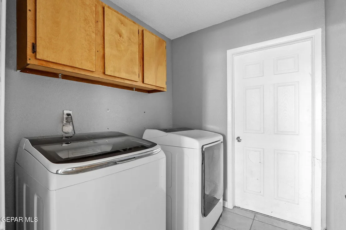 Photo of 237 MOONGLOW Drive