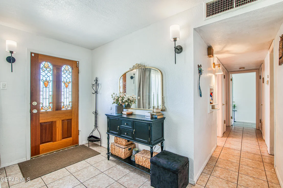 Photo of 1121 Belen Road