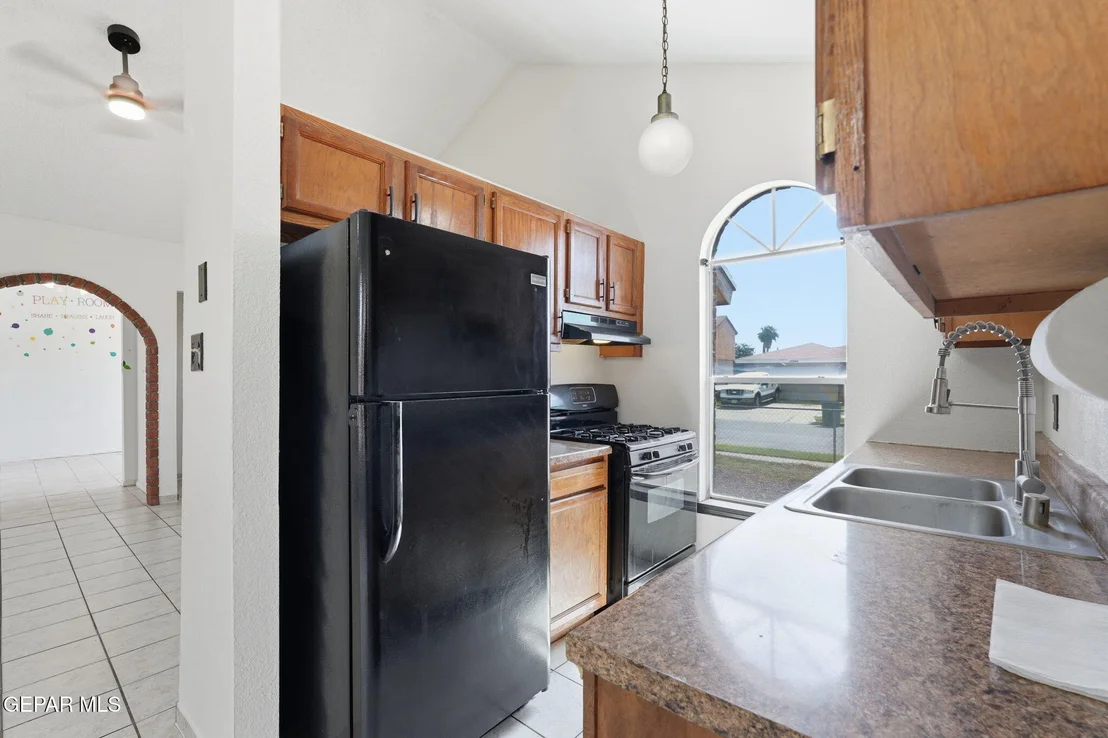 Photo of 10905 DIZZY DEAN Place