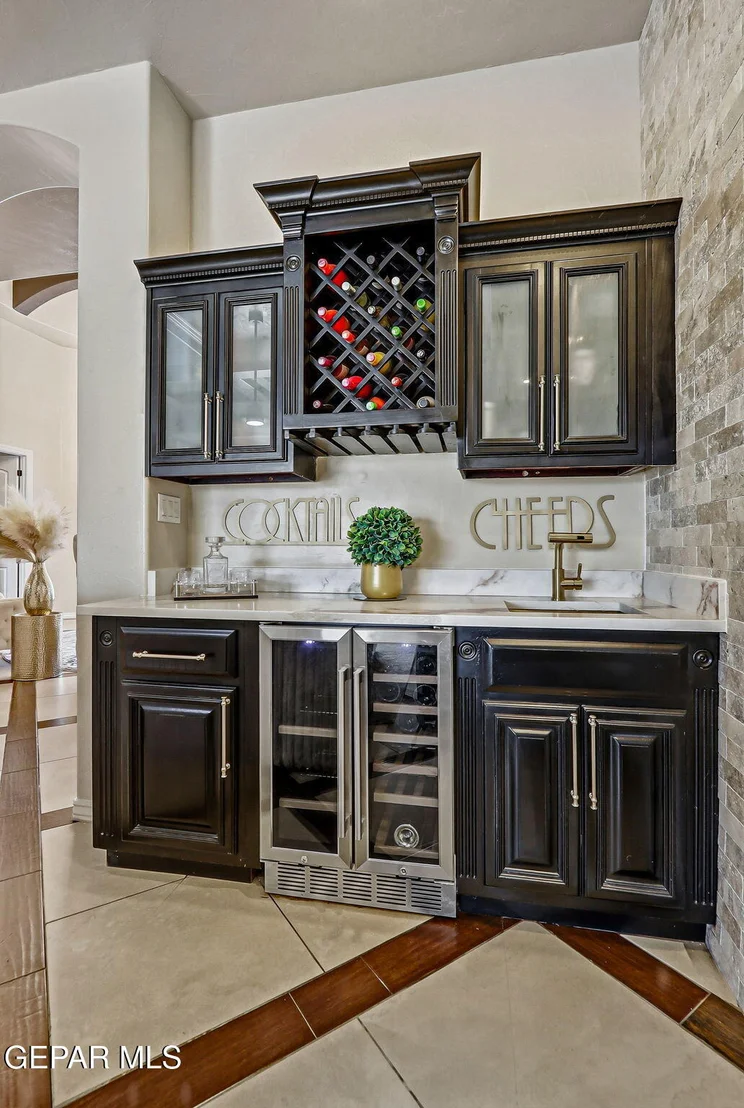 Photo of 899 Cortona Place