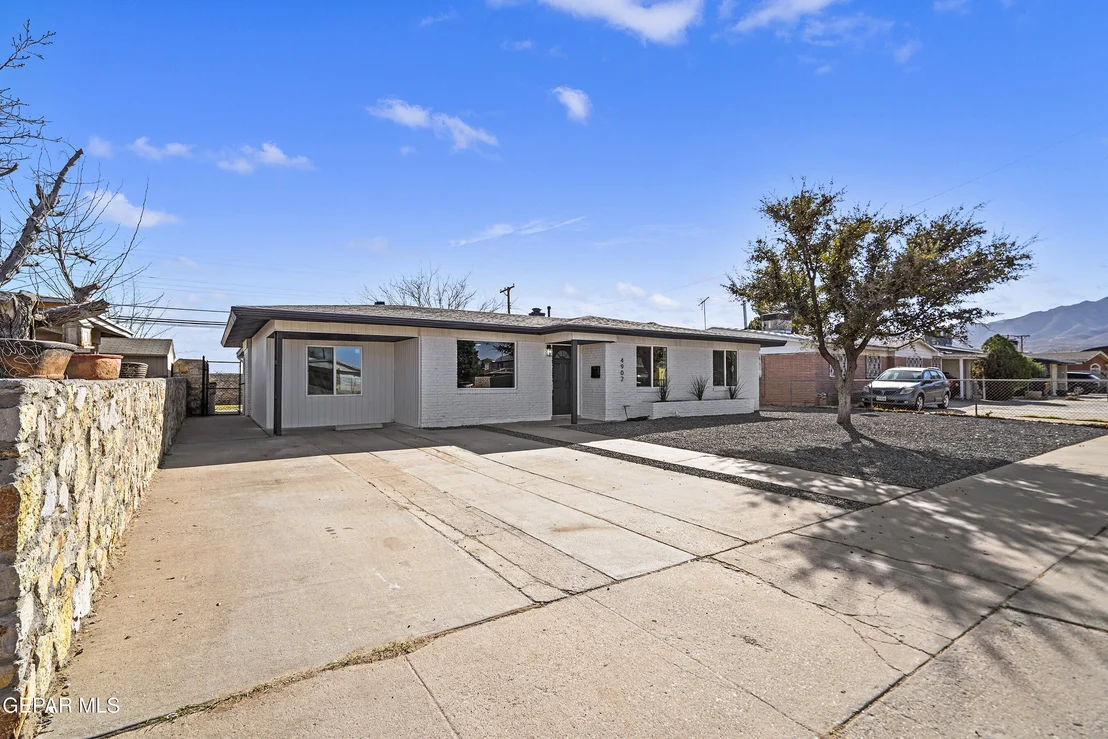 Photo of 4902 Maxwell Avenue