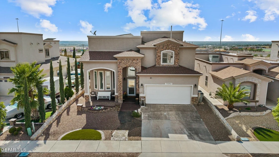 Photo of 7893 Enchanted View Drive