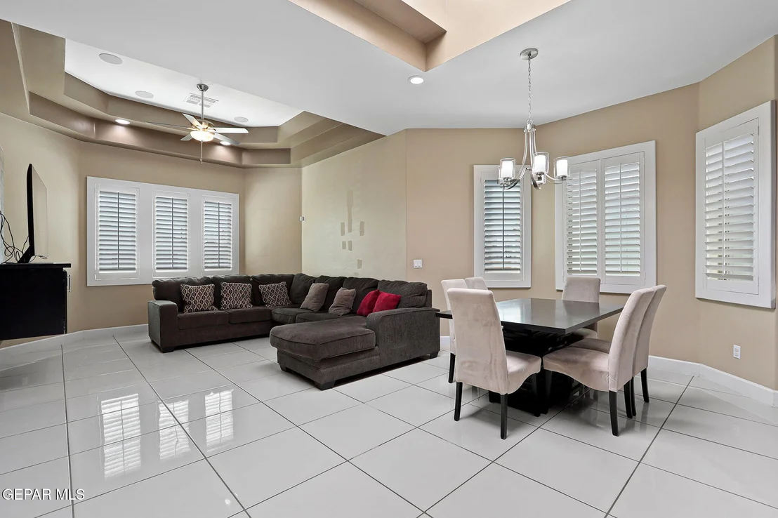 Photo of 917 Clapham Street