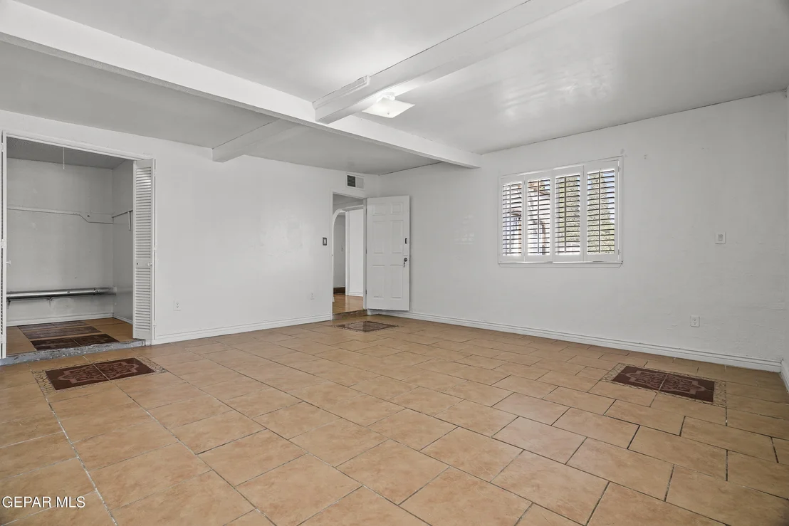 Photo of 4721 MAUREEN Circle