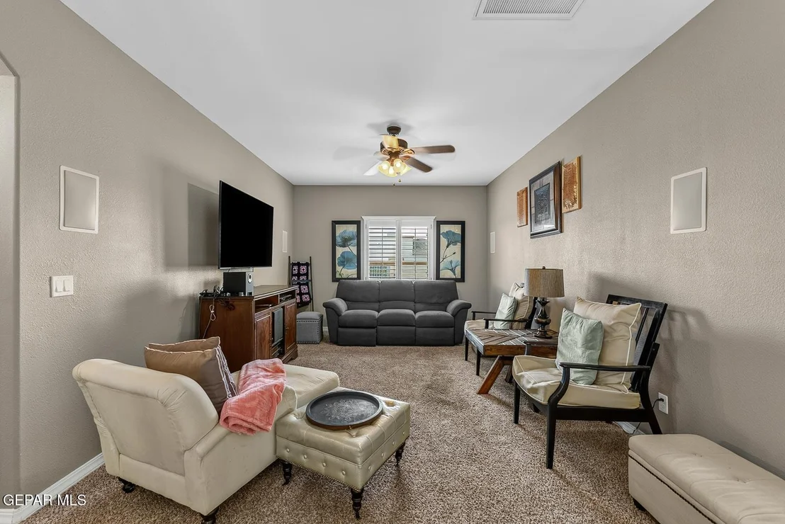 Photo of 7893 Enchanted View Drive