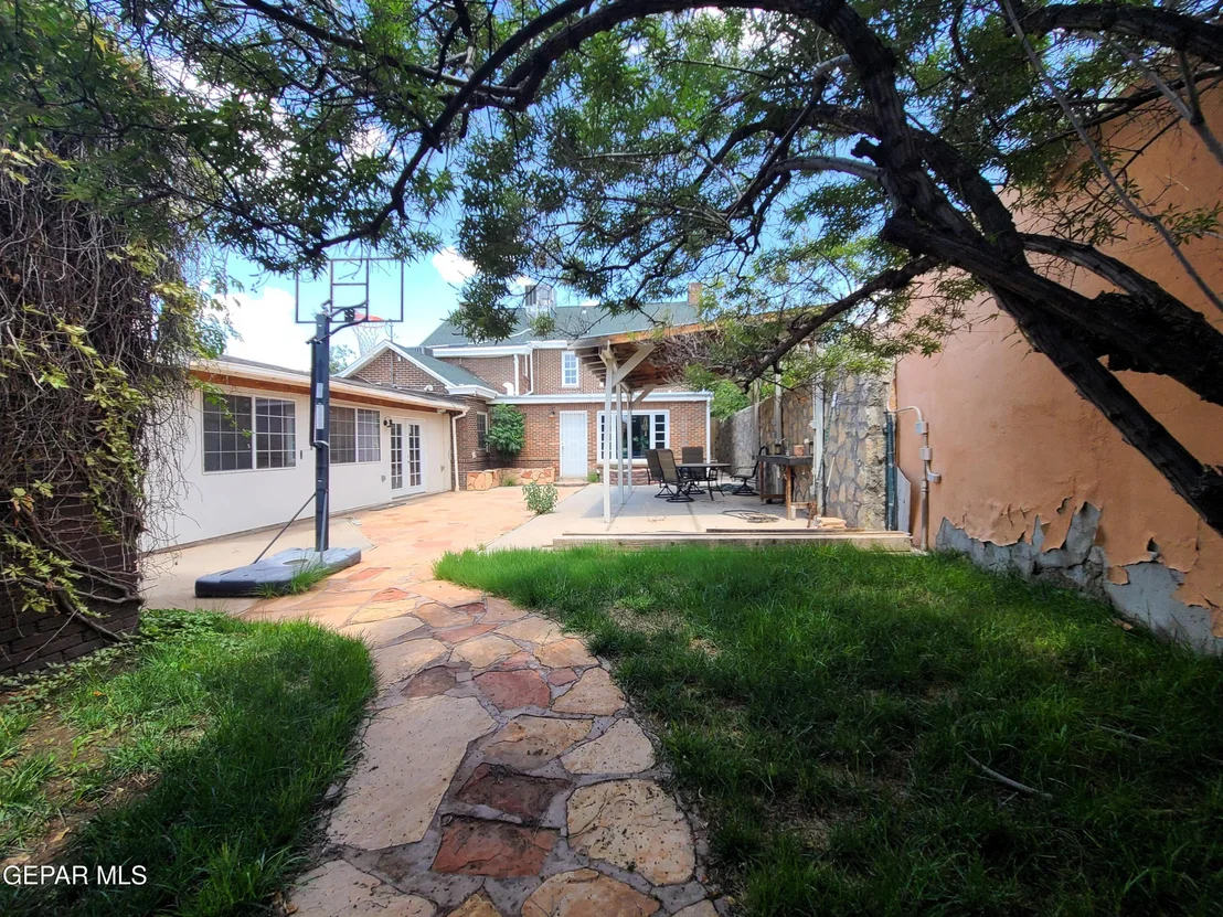 Photo of 602 CINCINNATI Avenue