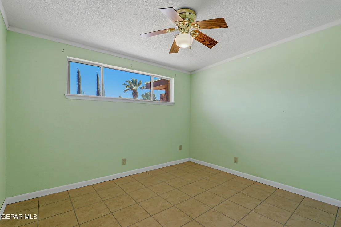 Photo of 10161 BERMUDA Avenue