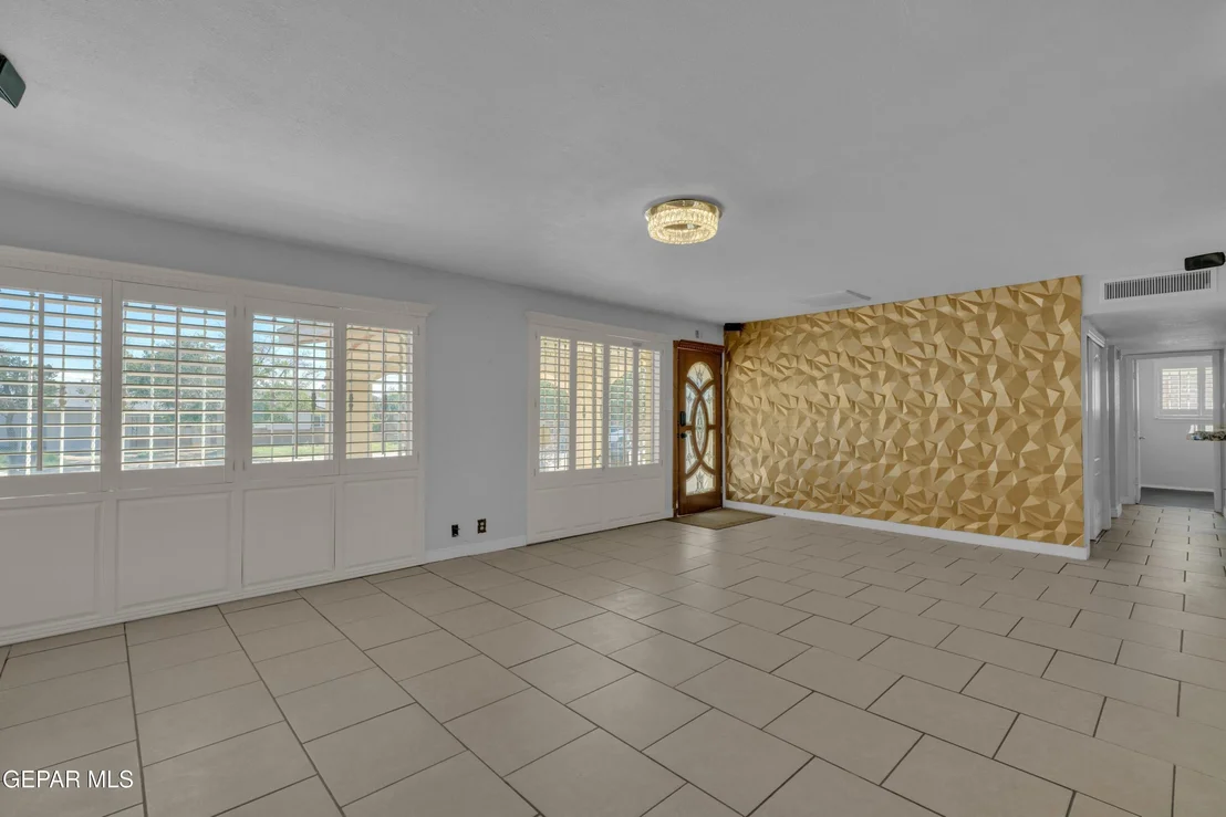 Photo of 10393 Blythe Drive