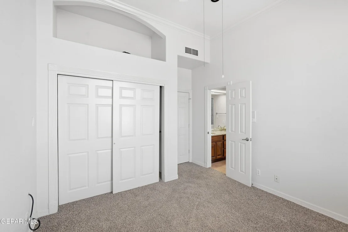 Photo of 1329 Whirlaway Drive