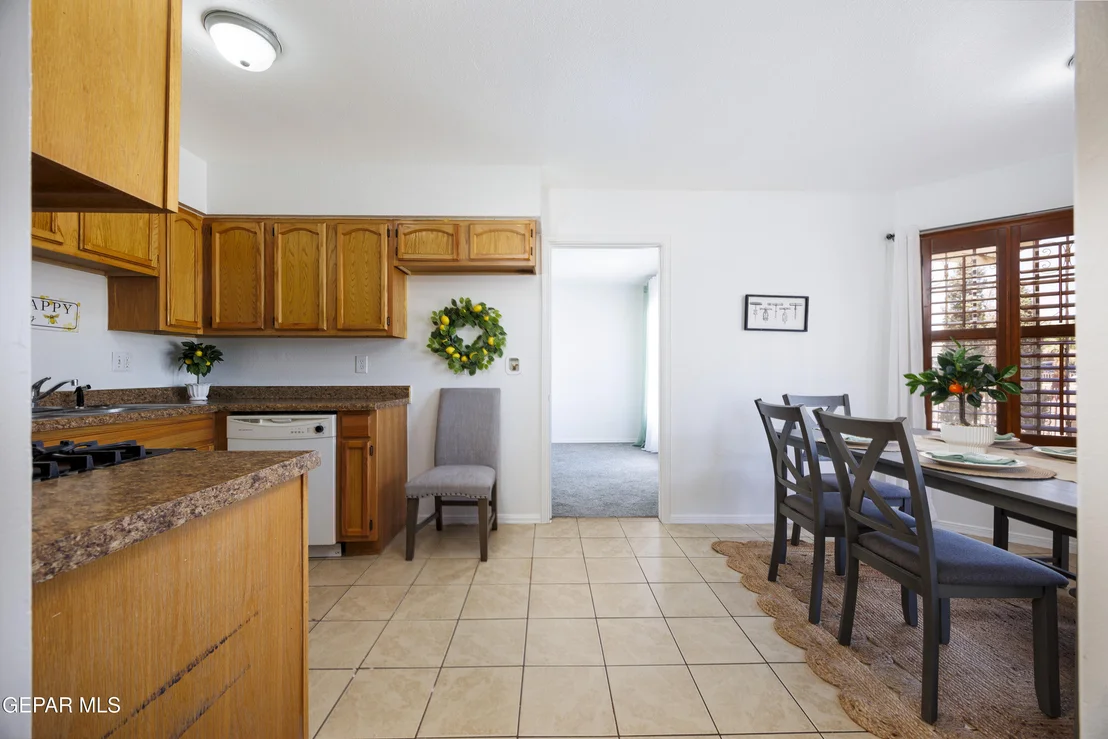 Photo of 9232 Morelia Road