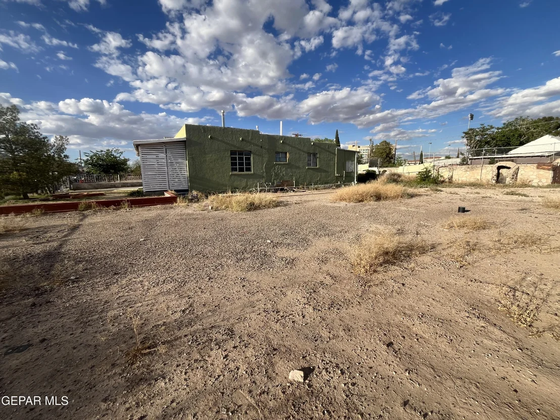 Photo of 230 LOCUST Street