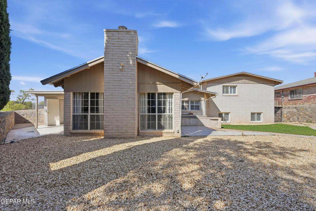 Photo of 6416 LOS ROBLES Drive