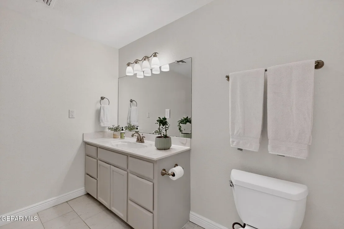 Photo of 3224 N Stanton Street