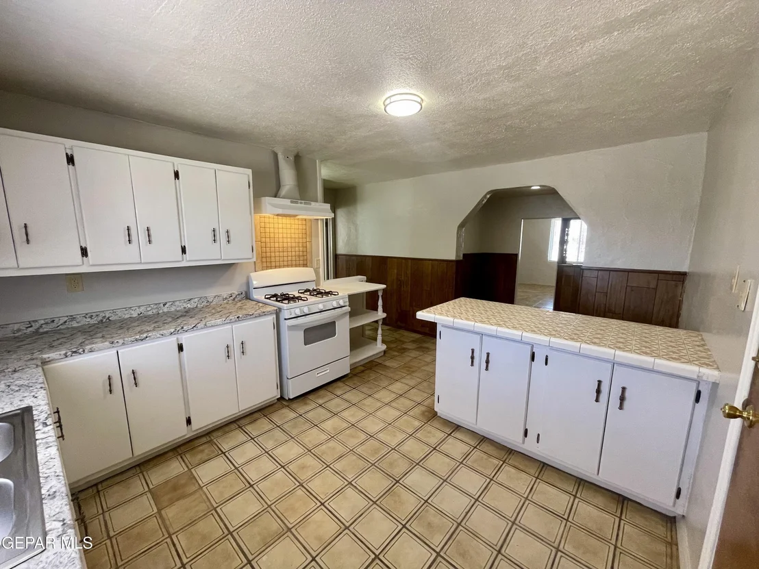 Photo of 312 COOLEY Avenue