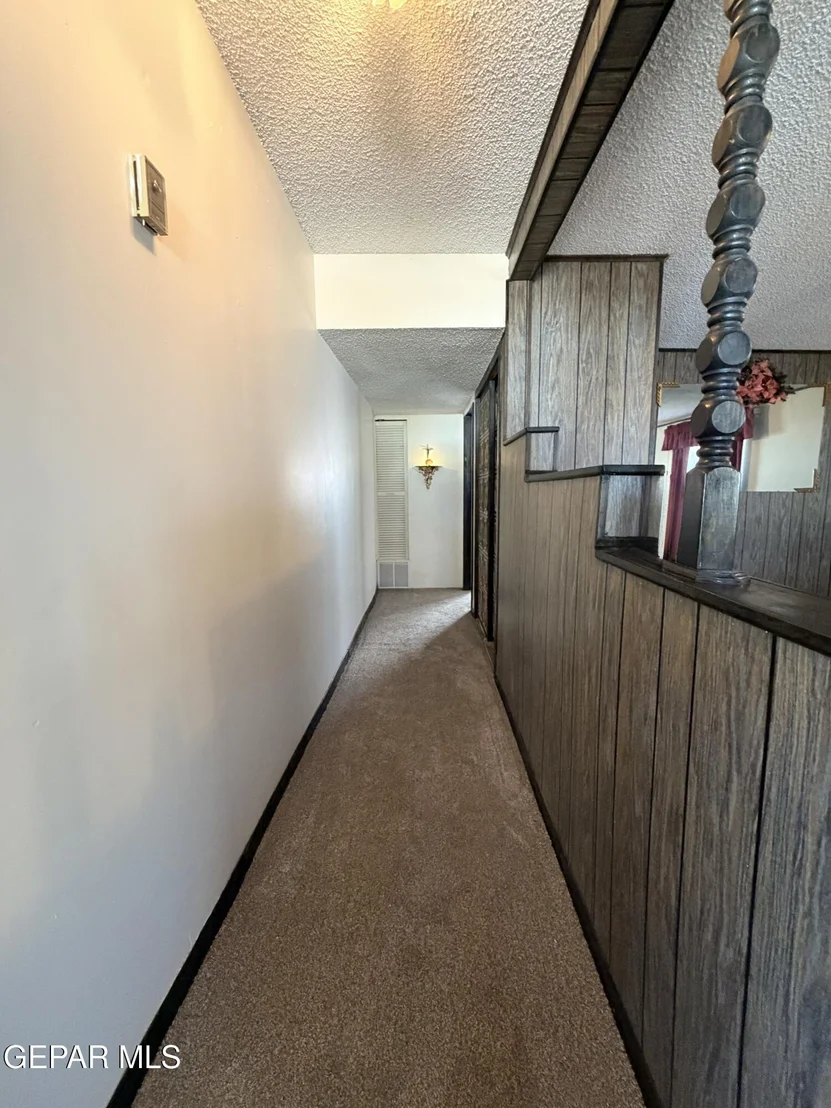 Photo of 6422 GEIGER Avenue