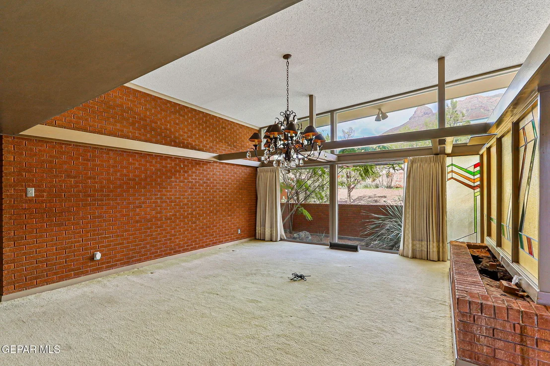 Photo of 1209 Thunderbird Drive
