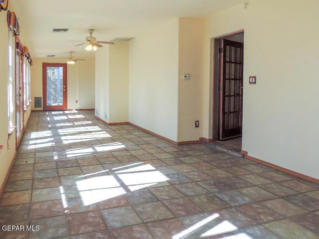 Photo of 1067 Esplanada Circle