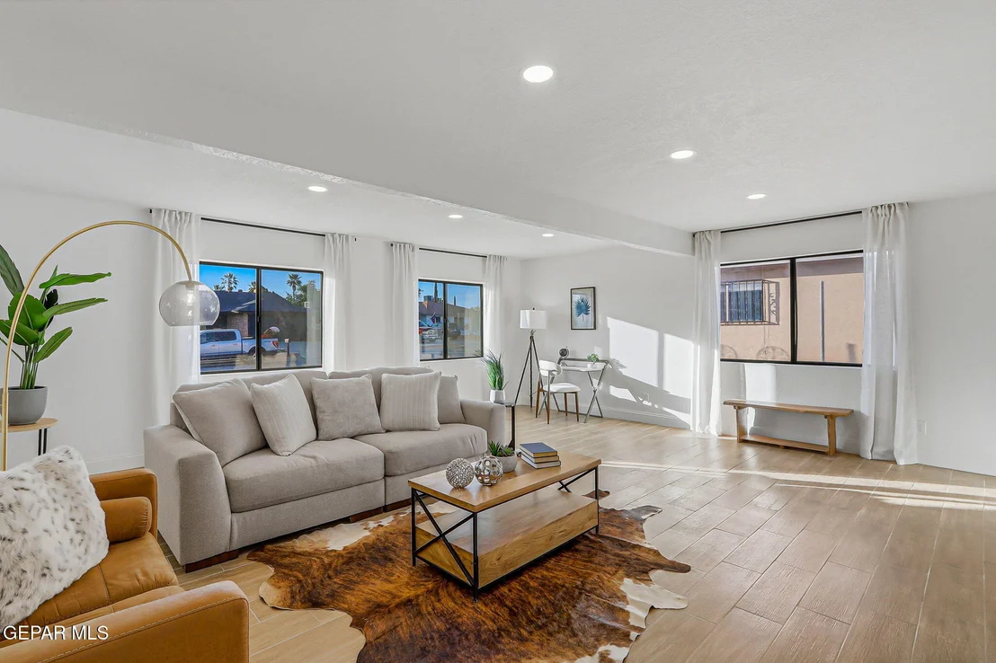 Photo of 2348 SEA SIDE Drive