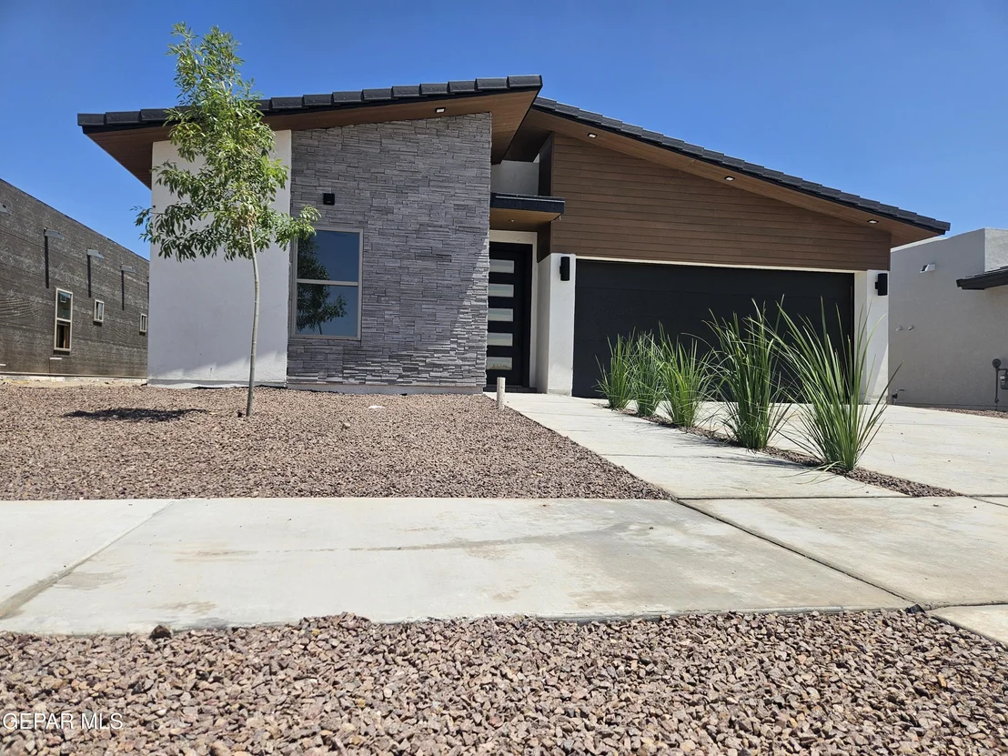 Photo of 933 ADA Lane
