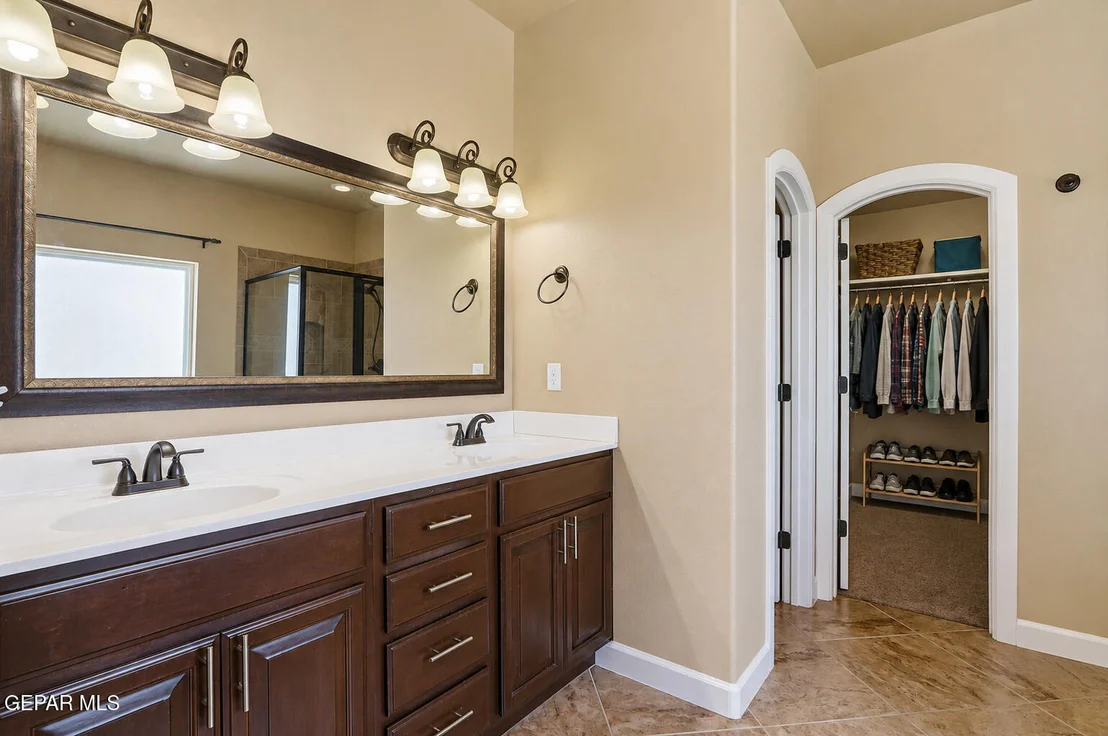 Photo of 5544 DENNIS CAVIN Lane