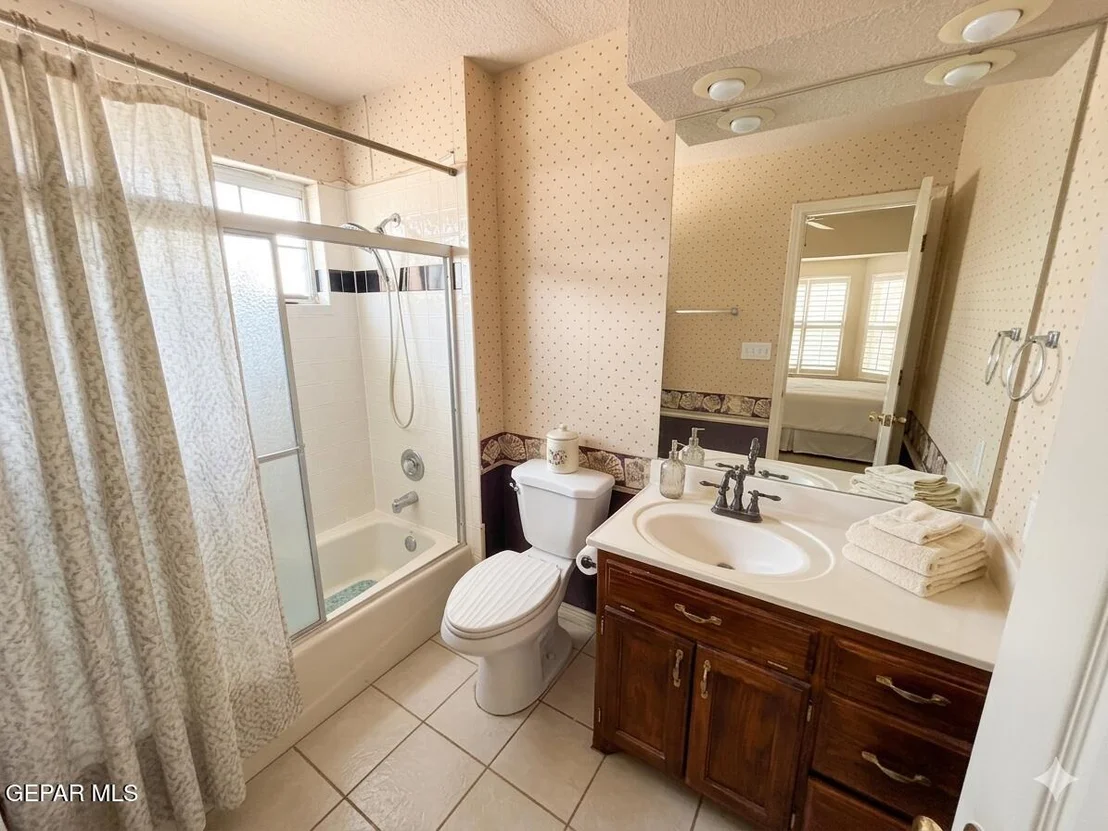 Photo of 6261 LOS BANCOS Drive