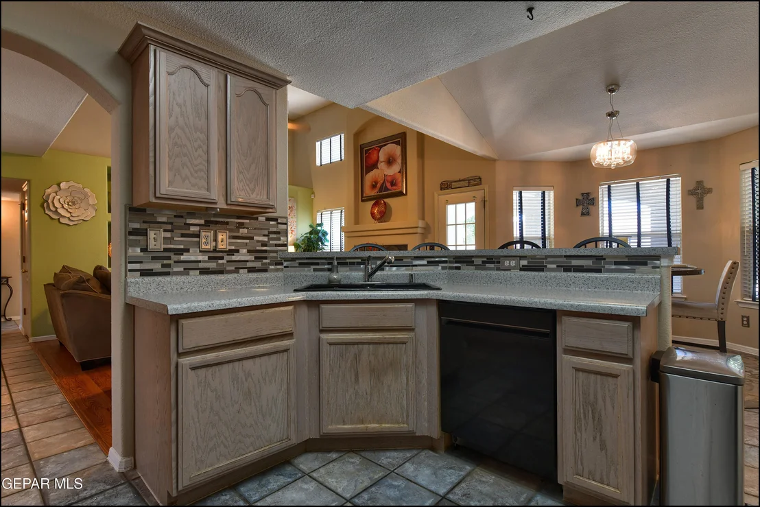 Photo of 6516 Isla del Rey Drive