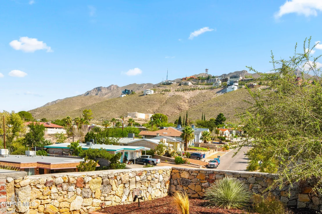 Photo of 1019 KELLY Way