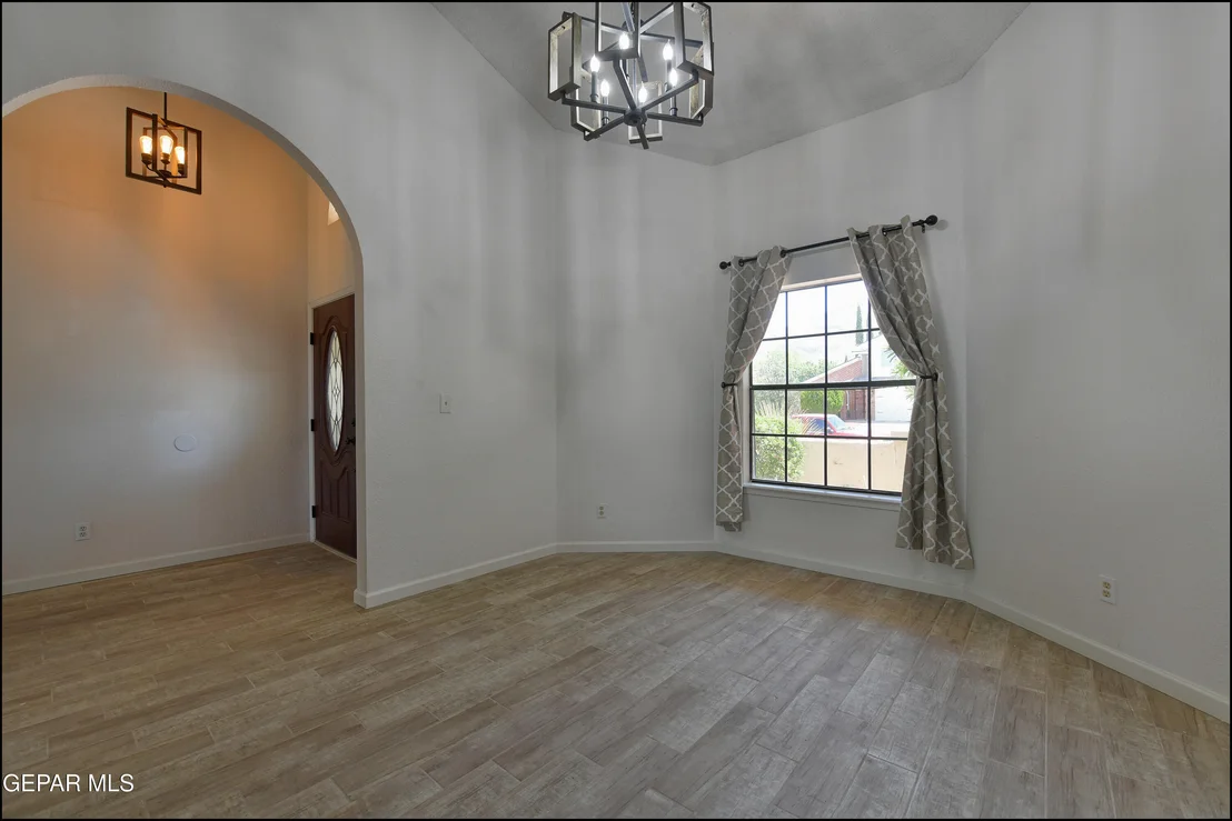 Photo of 829 DULCE TIERRA Drive