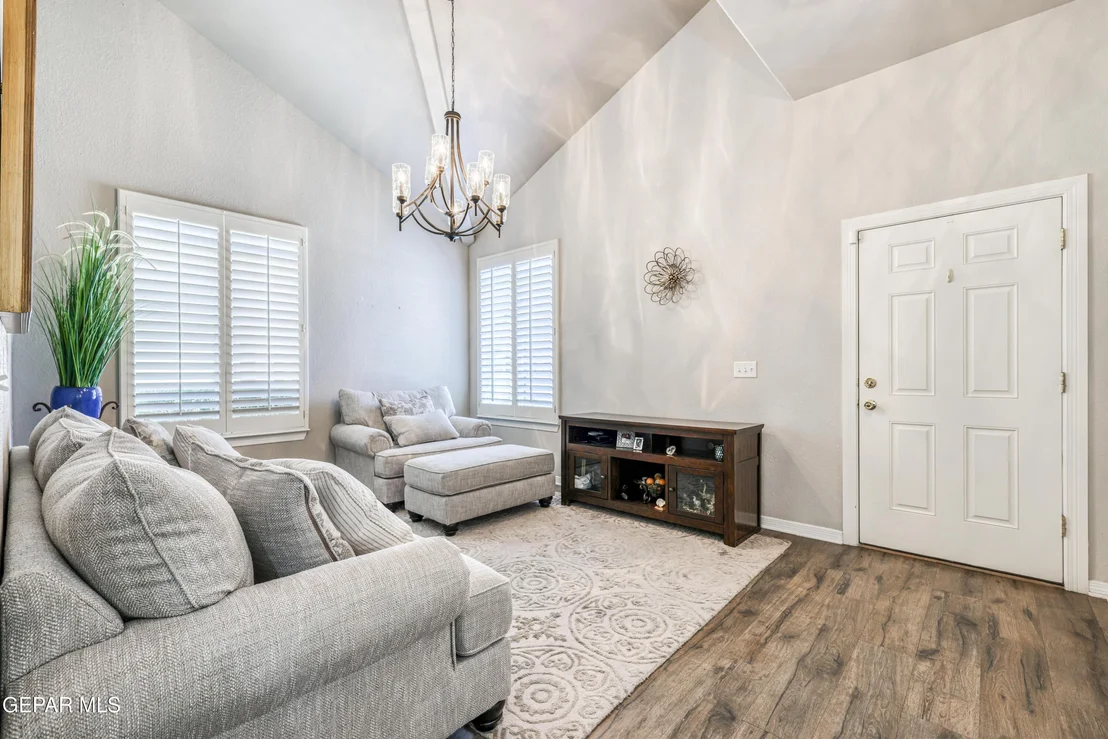 Photo of 7713 OAK LANDING Drive