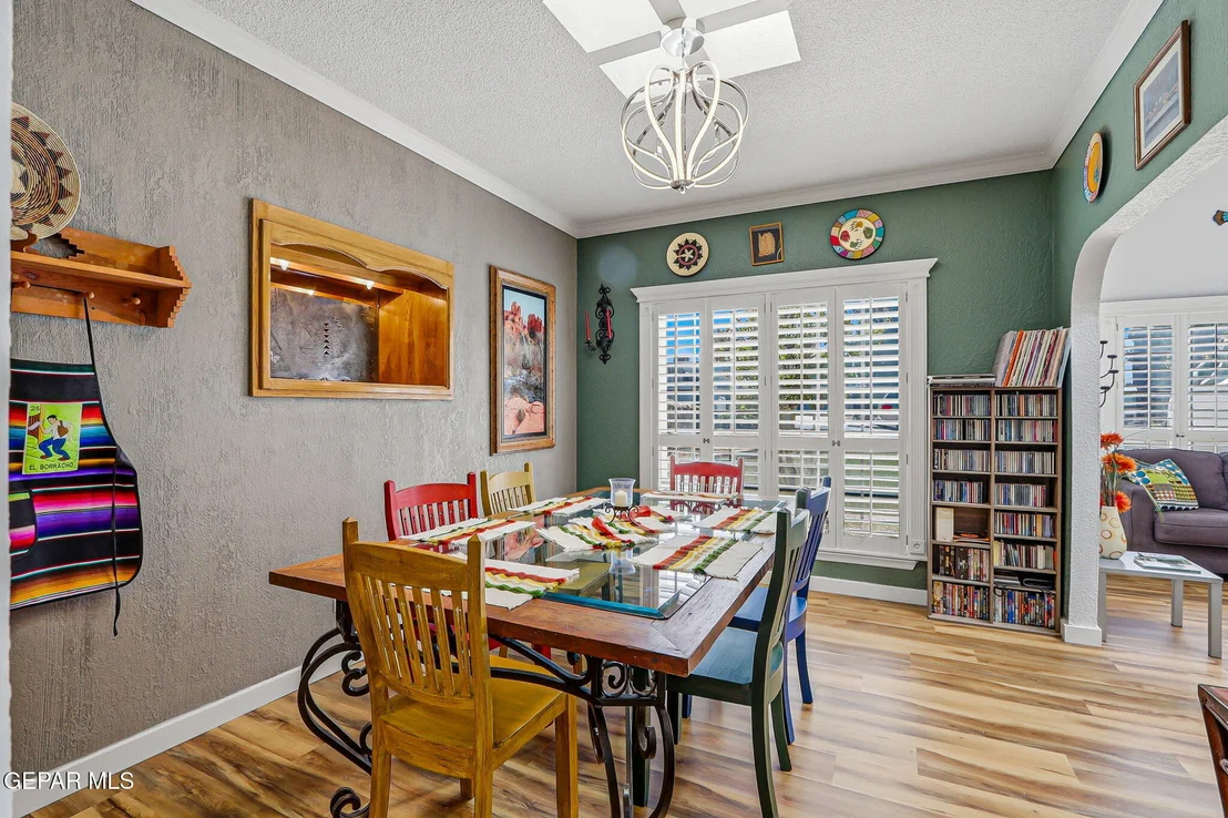Photo of 605 MOONDALE Drive