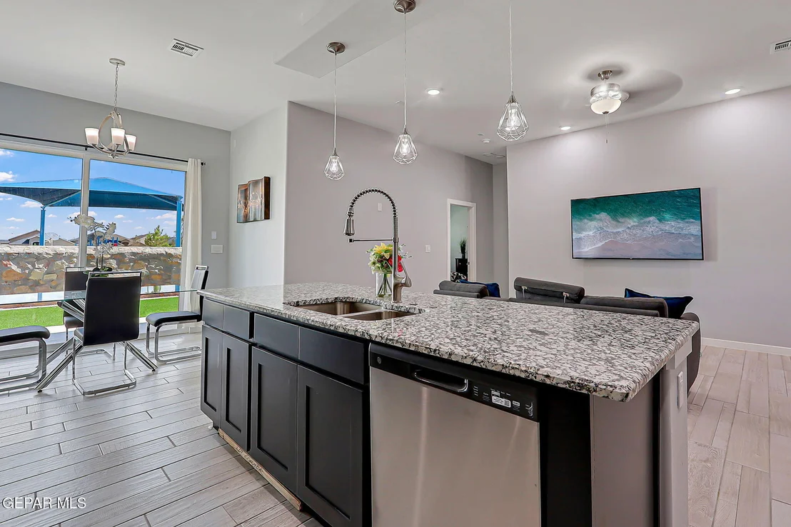 Photo of 13860 Summer View Avenue