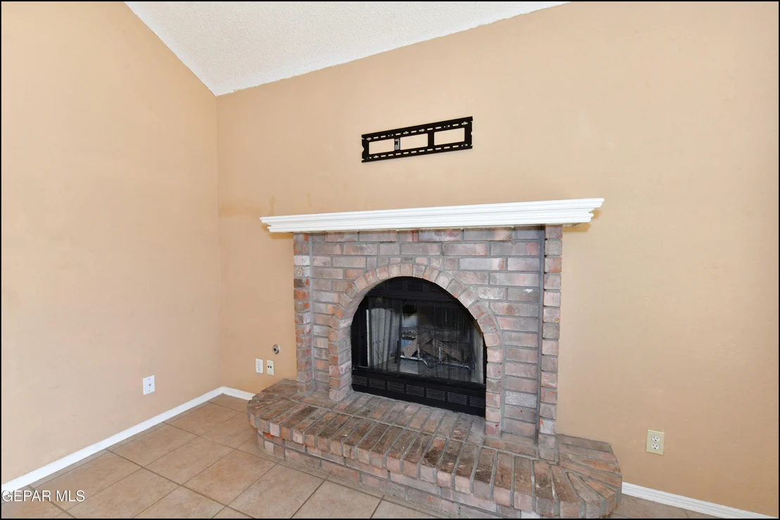 Photo of 7737 PLAZA AZUL Road