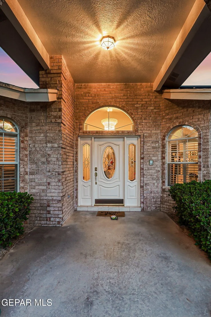 Photo of 533 ROSINANTE Road