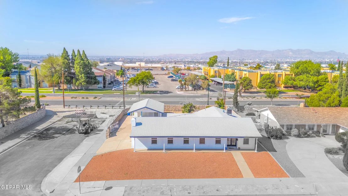 Photo of 8312 Mineola Drive