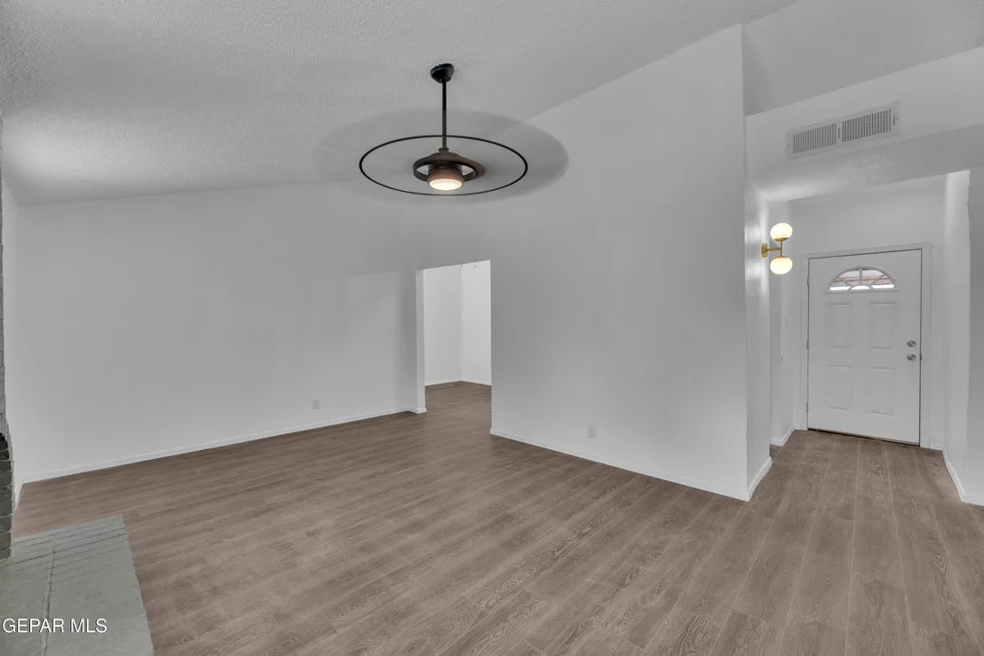 Photo of 9961 DESERT WILLOW Way