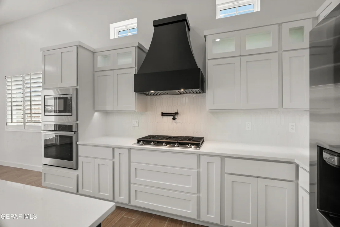 Photo of 15052 Laura Lane