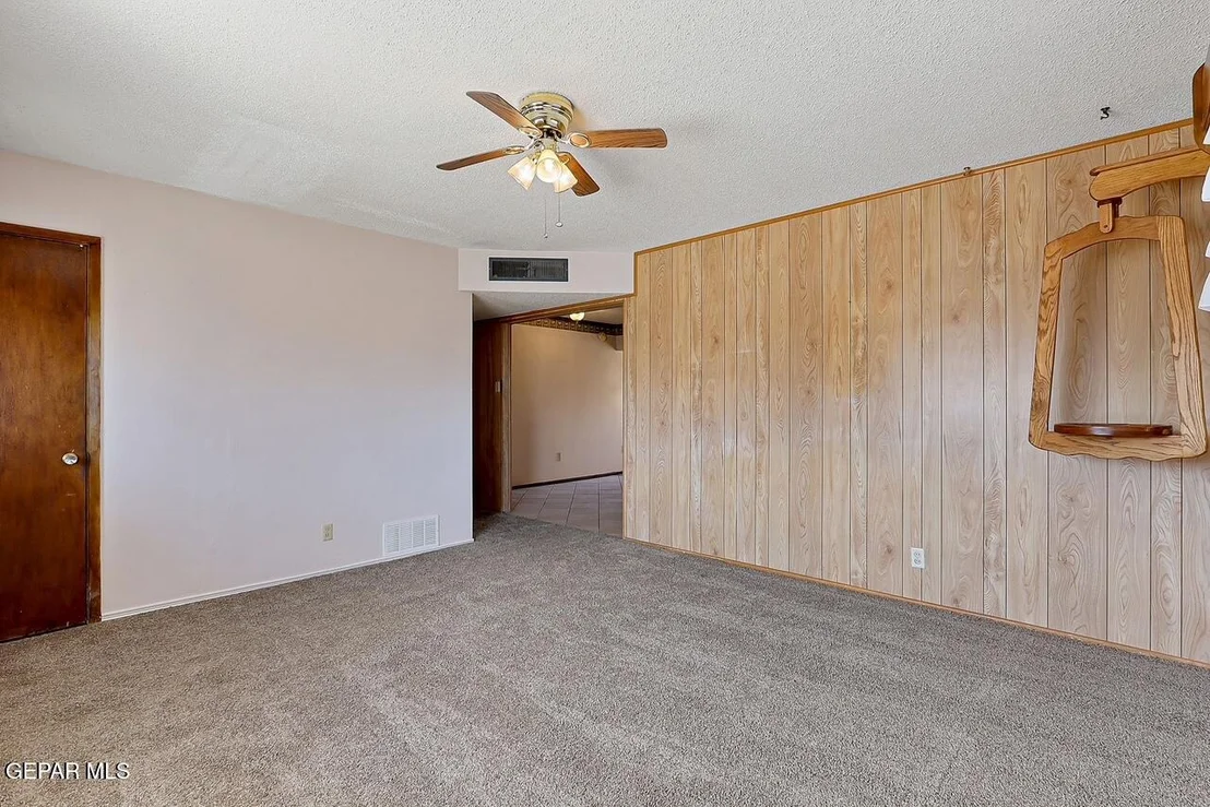 Photo of 5013 Debeers Drive