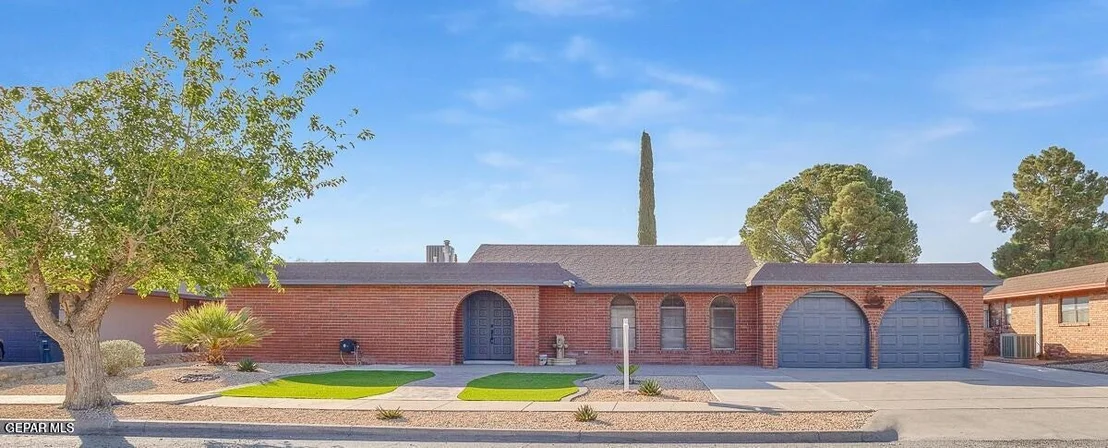 Photo of 3709 ROSLYN Drive